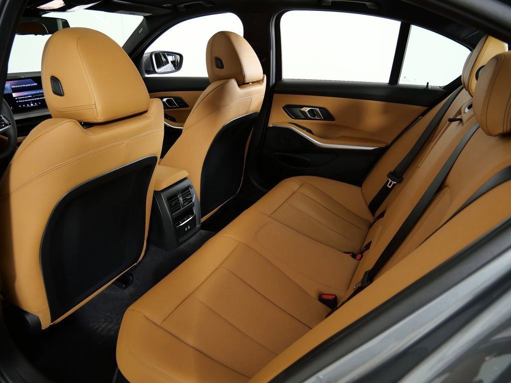 Thumbnail: 2026 BMW 3 Series - 33