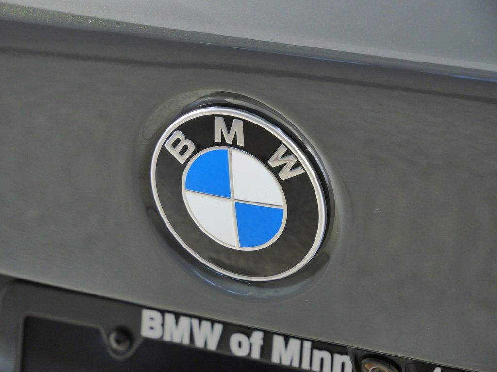 Thumbnail: 2026 BMW 3 Series - 7