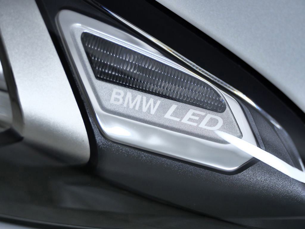 Thumbnail: 2026 BMW 3 Series - 18