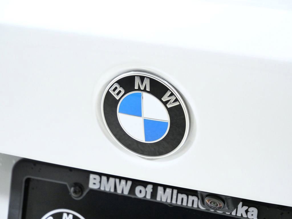 Thumbnail: 2026 BMW 3 Series - 7