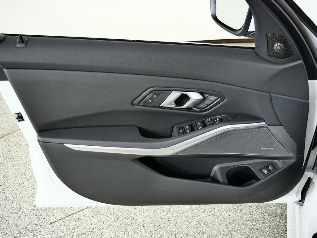 Thumbnail: 2026 BMW 3 Series - 35