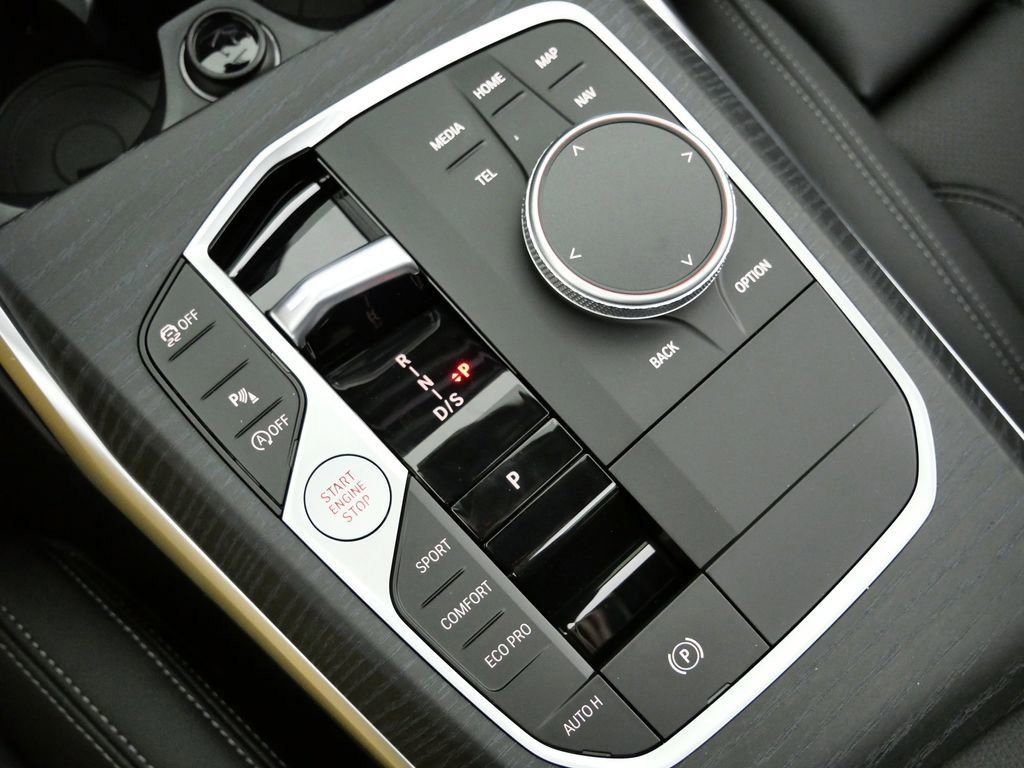 Thumbnail: 2026 BMW 3 Series - 14