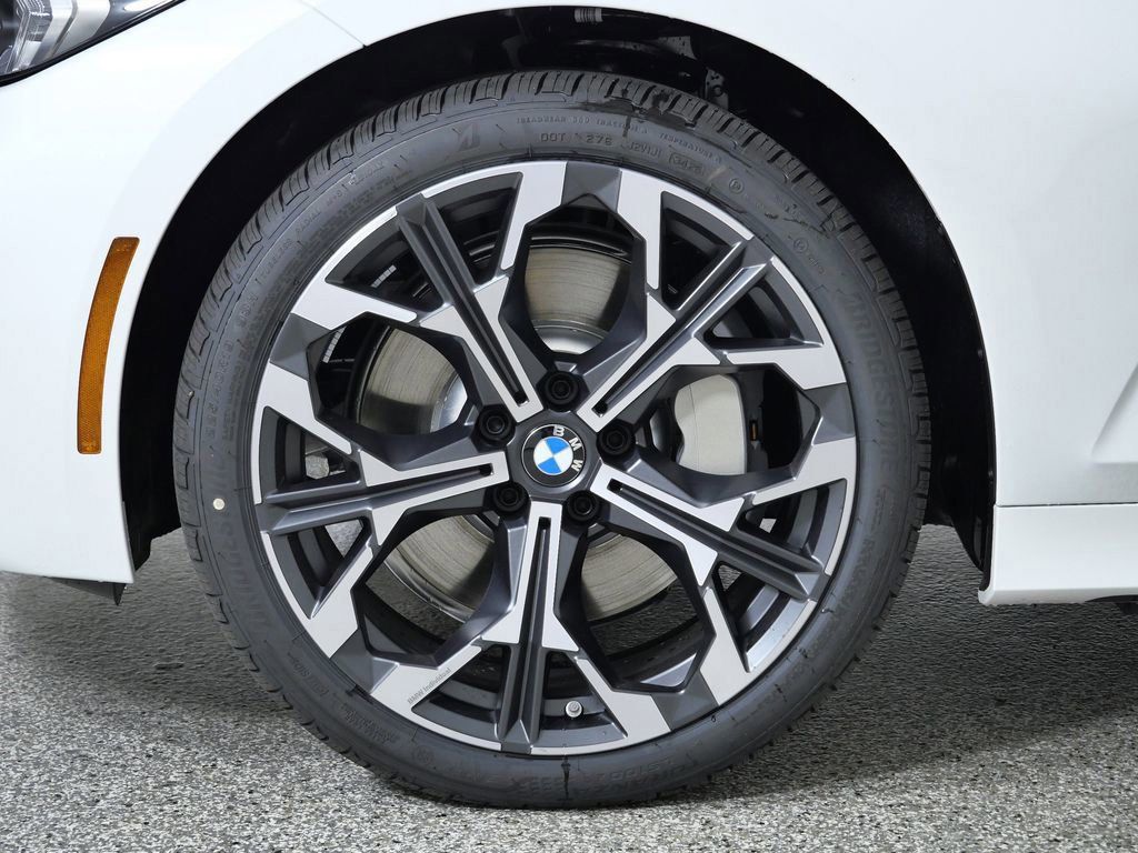 Thumbnail: 2026 BMW 3 Series - 8