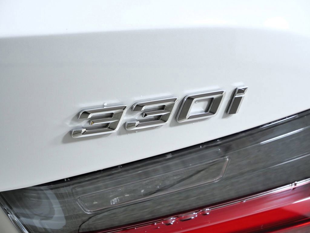 Thumbnail: 2026 BMW 3 Series - 23