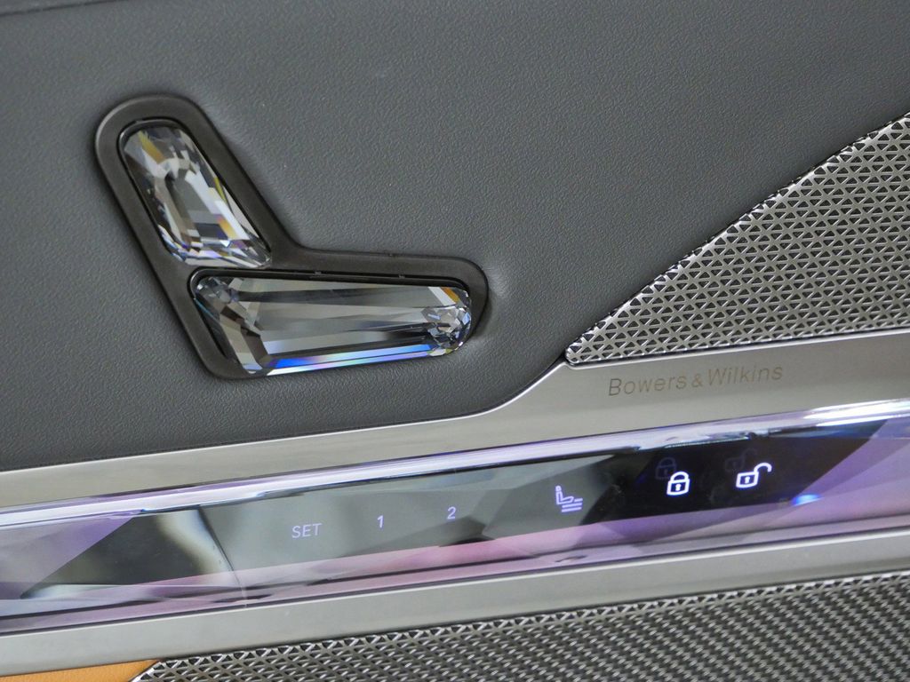 Thumbnail: 2024 BMW 7 Series - 43