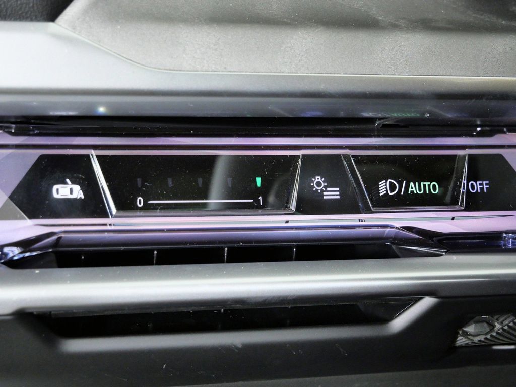 Thumbnail: 2026 BMW 7 Series - 43