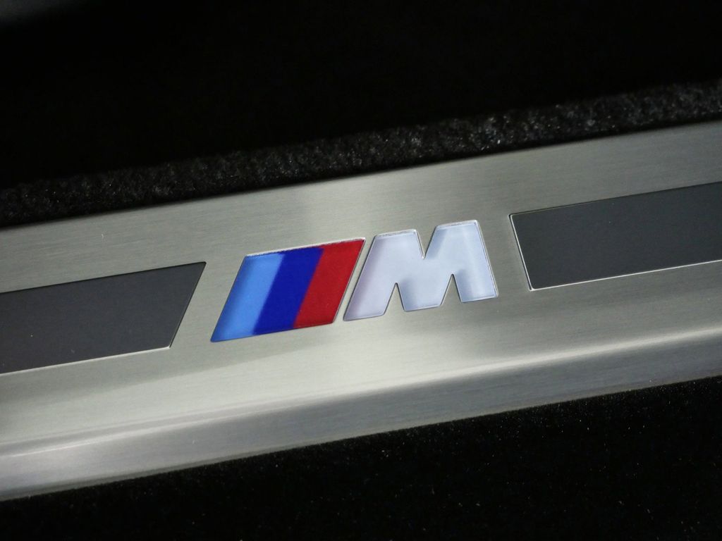 Thumbnail: 2026 BMW 7 Series - 31