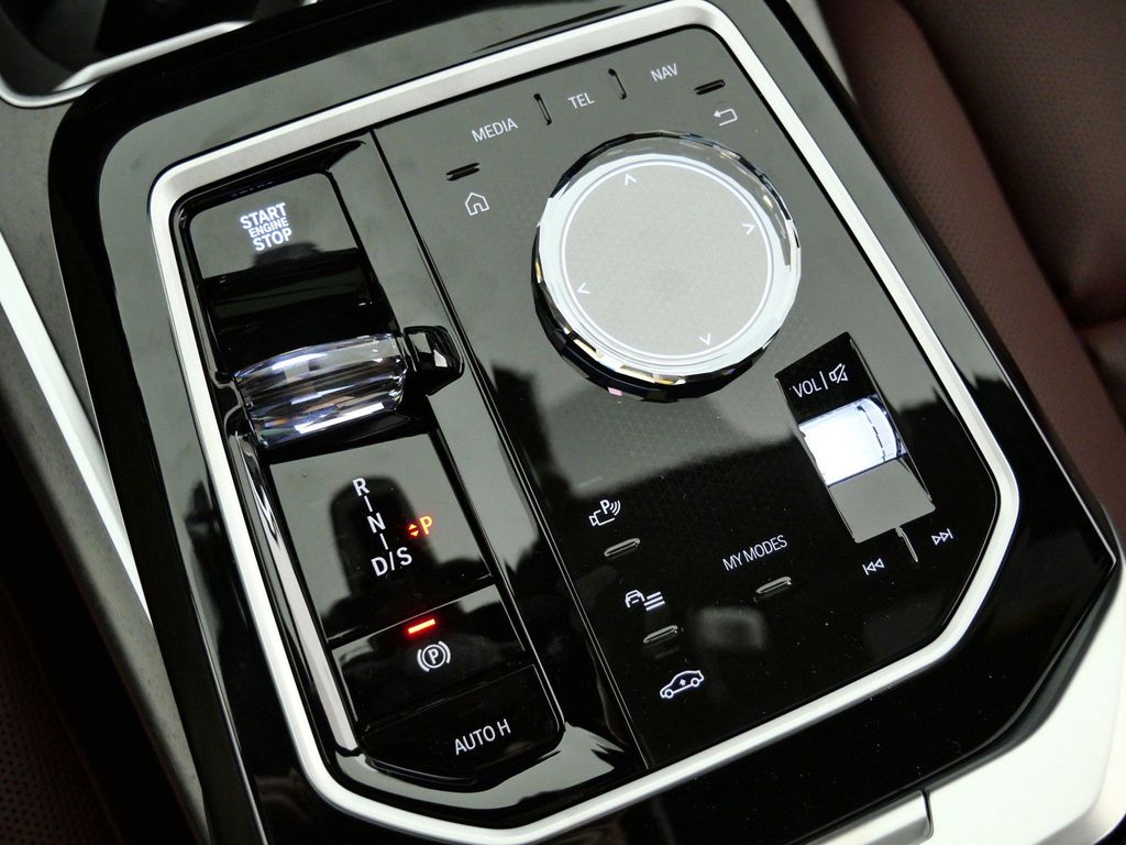 Thumbnail: 2026 BMW 7 Series - 49