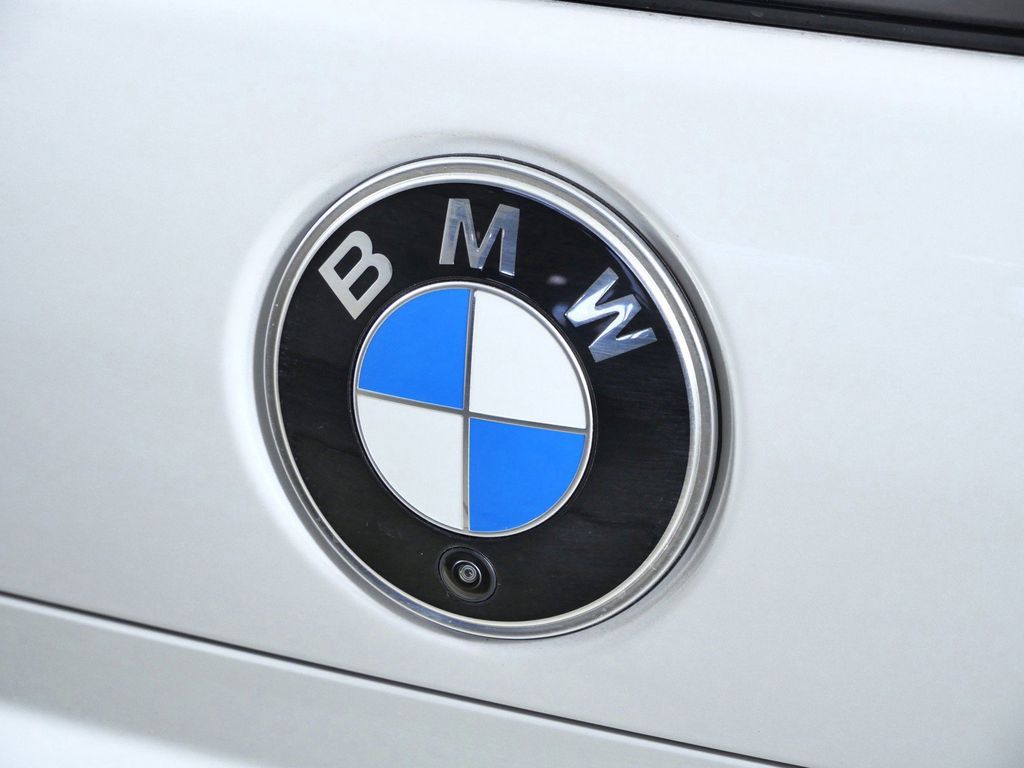 Thumbnail: 2026 BMW 7 Series - 22
