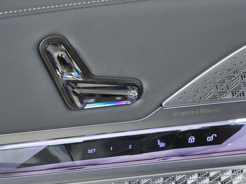 Thumbnail: 2023 BMW 7 Series - 42