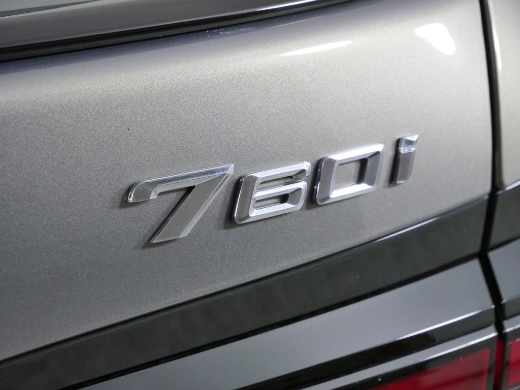 Thumbnail: 2023 BMW 7 Series - 24