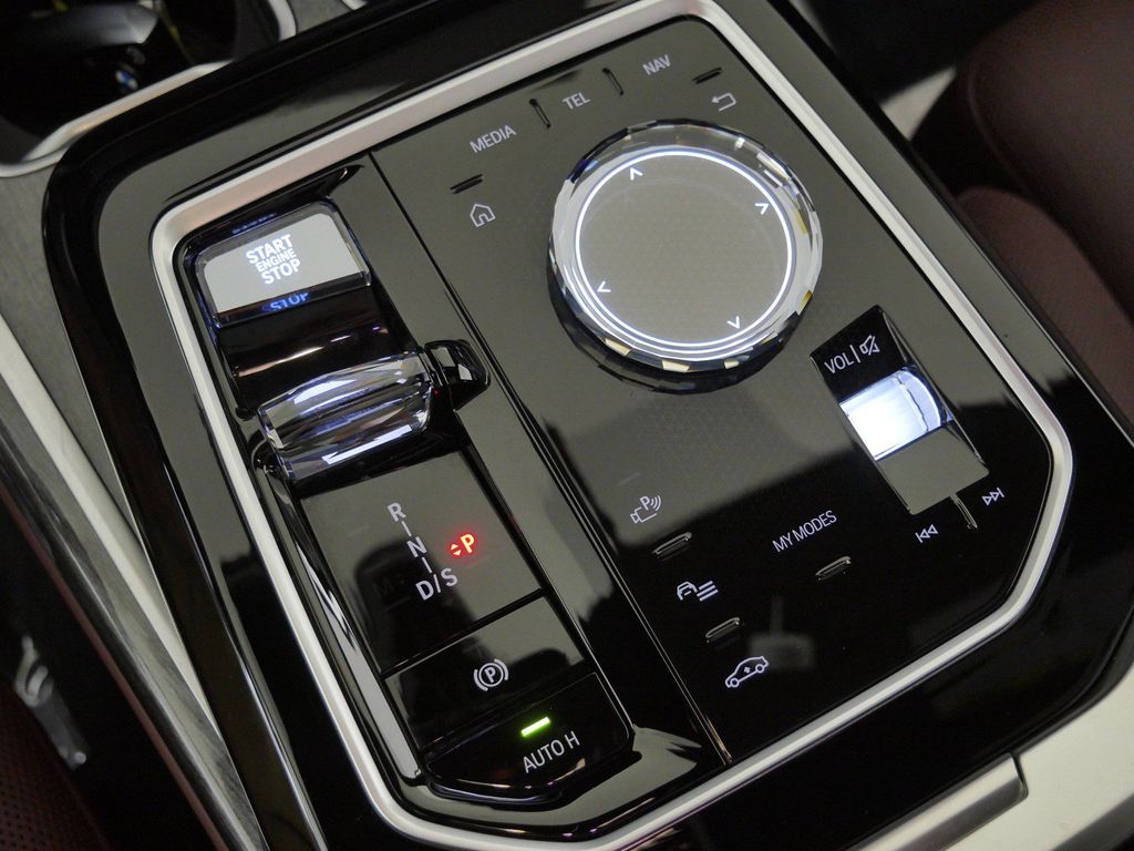 Thumbnail: 2023 BMW 7 Series - 50