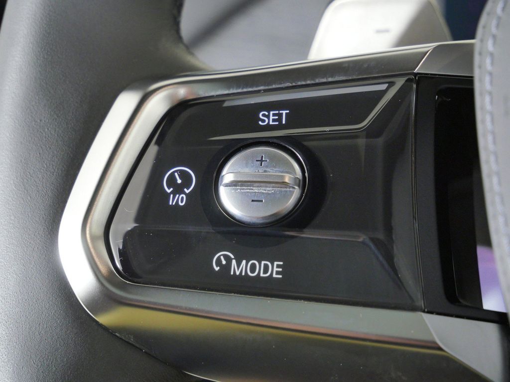 Thumbnail: 2023 BMW 7 Series - 44