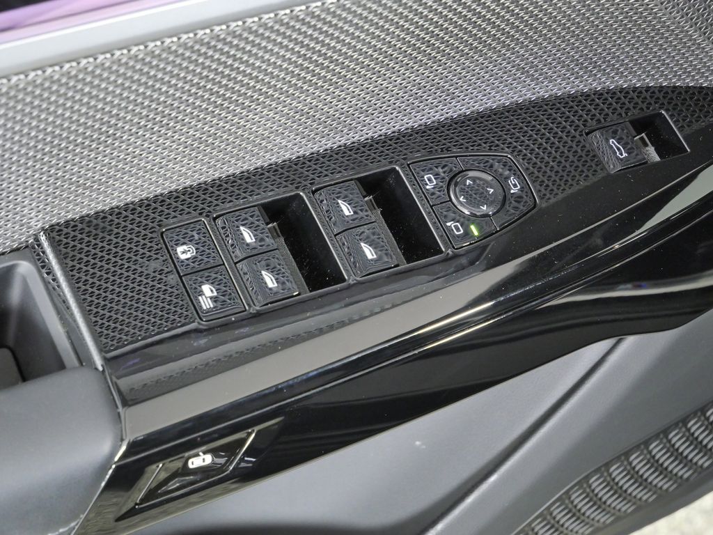 Thumbnail: 2025 BMW 7 Series - 40
