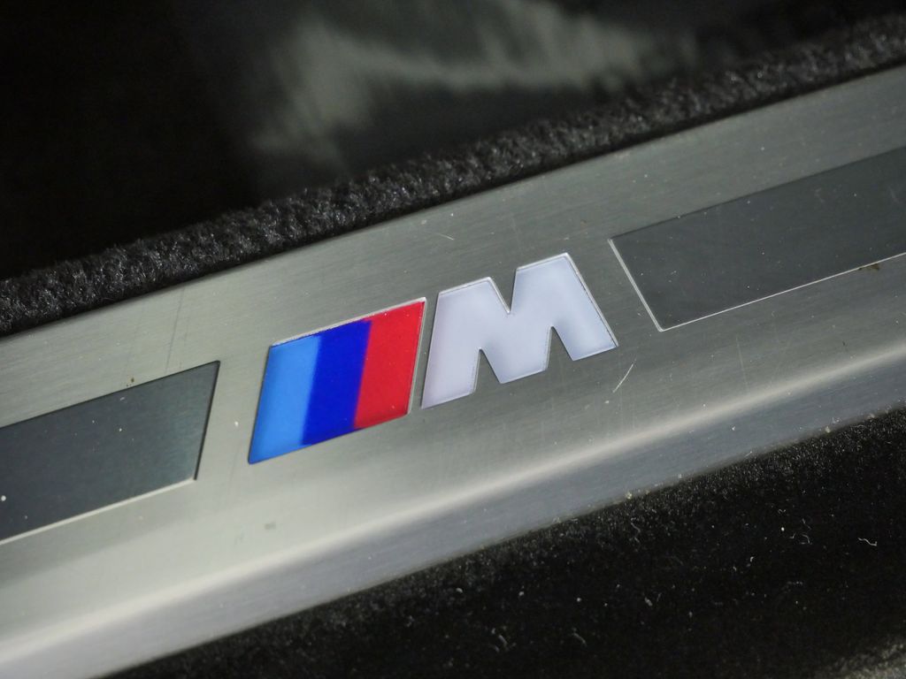 Thumbnail: 2025 BMW 7 Series - 30