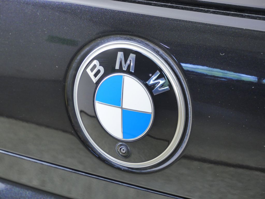 Thumbnail: 2025 BMW 7 Series - 21