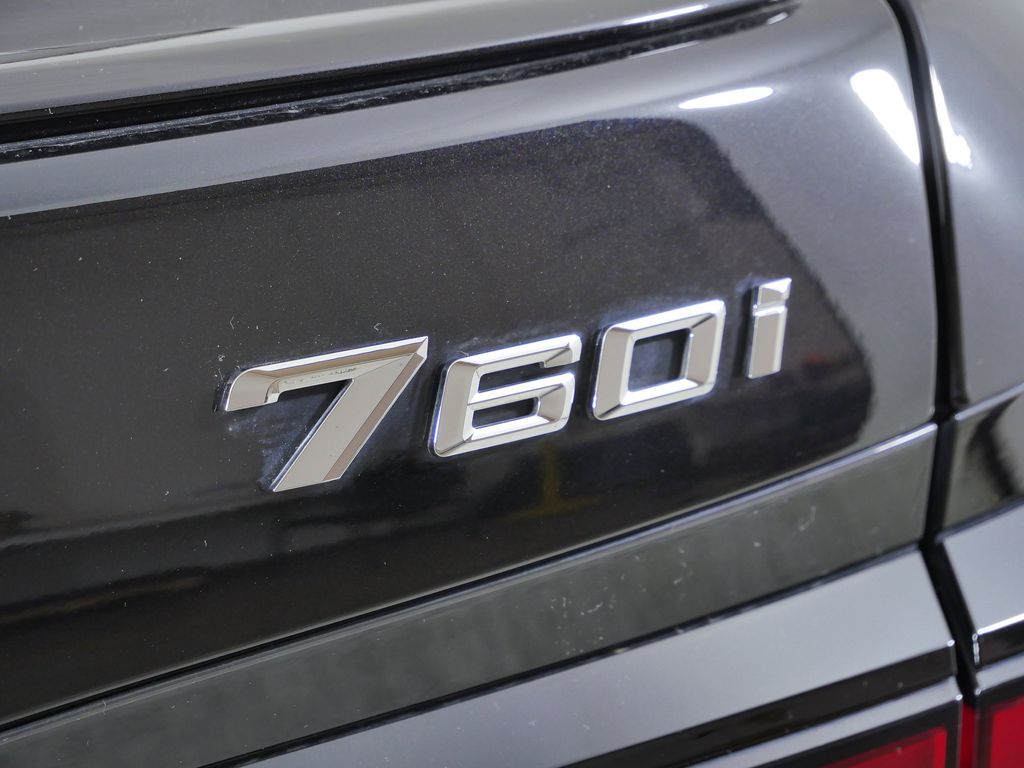 Thumbnail: 2025 BMW 7 Series - 22