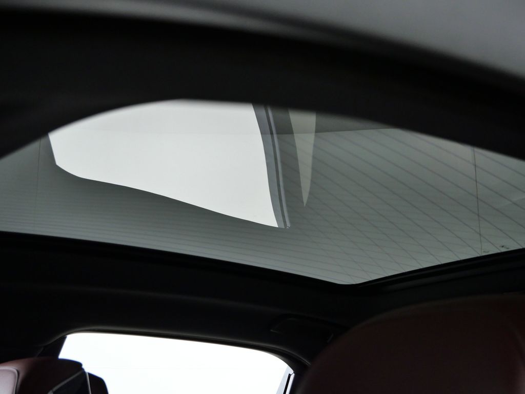 Thumbnail: 2023 BMW 7 Series - 27