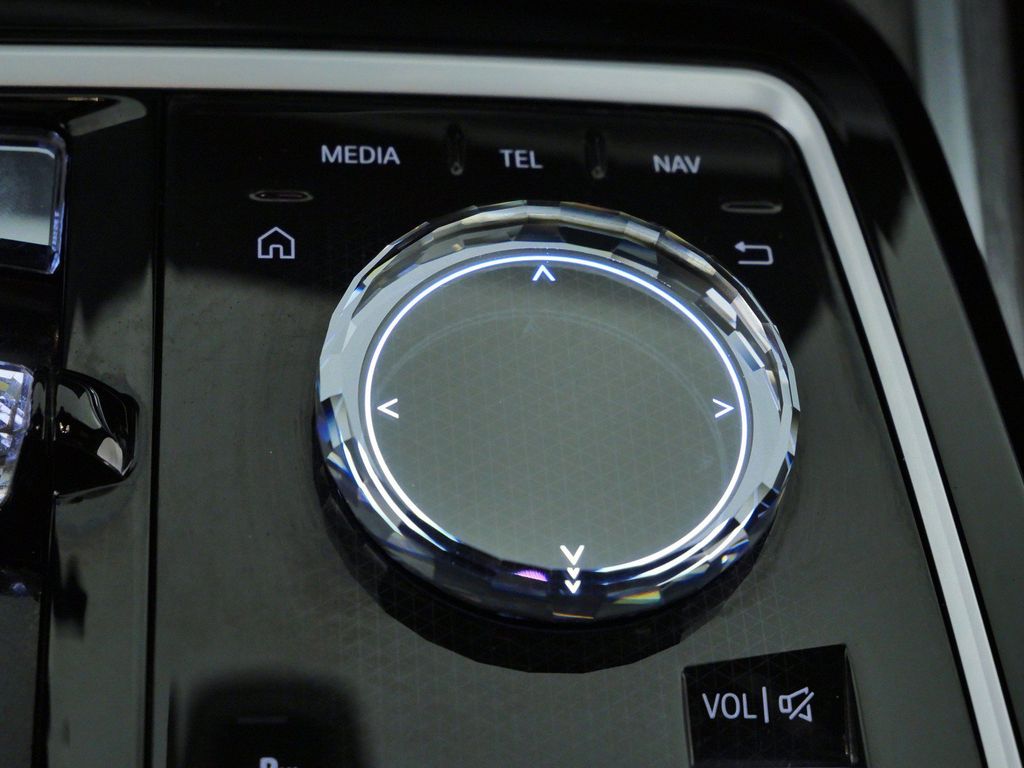 Thumbnail: 2024 BMW 7 Series - 46