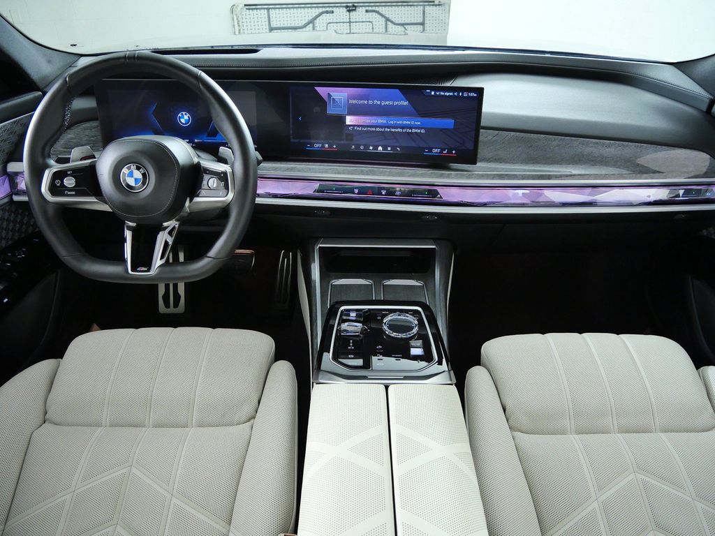 Thumbnail: 2024 BMW 7 Series - 2