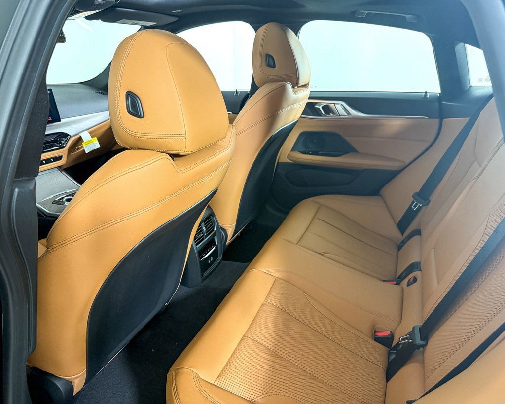 Thumbnail: 2025 BMW 4 Series - 33