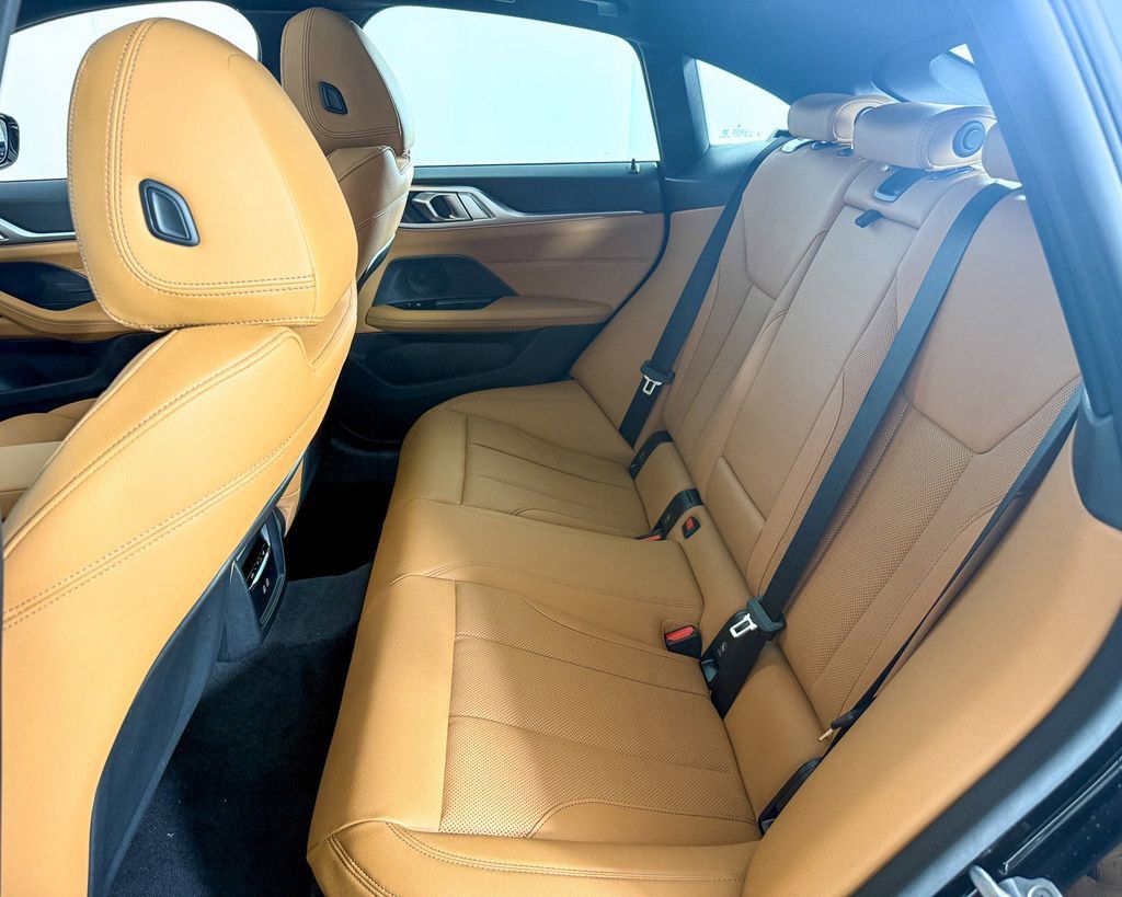 Thumbnail: 2025 BMW 4 Series - 34