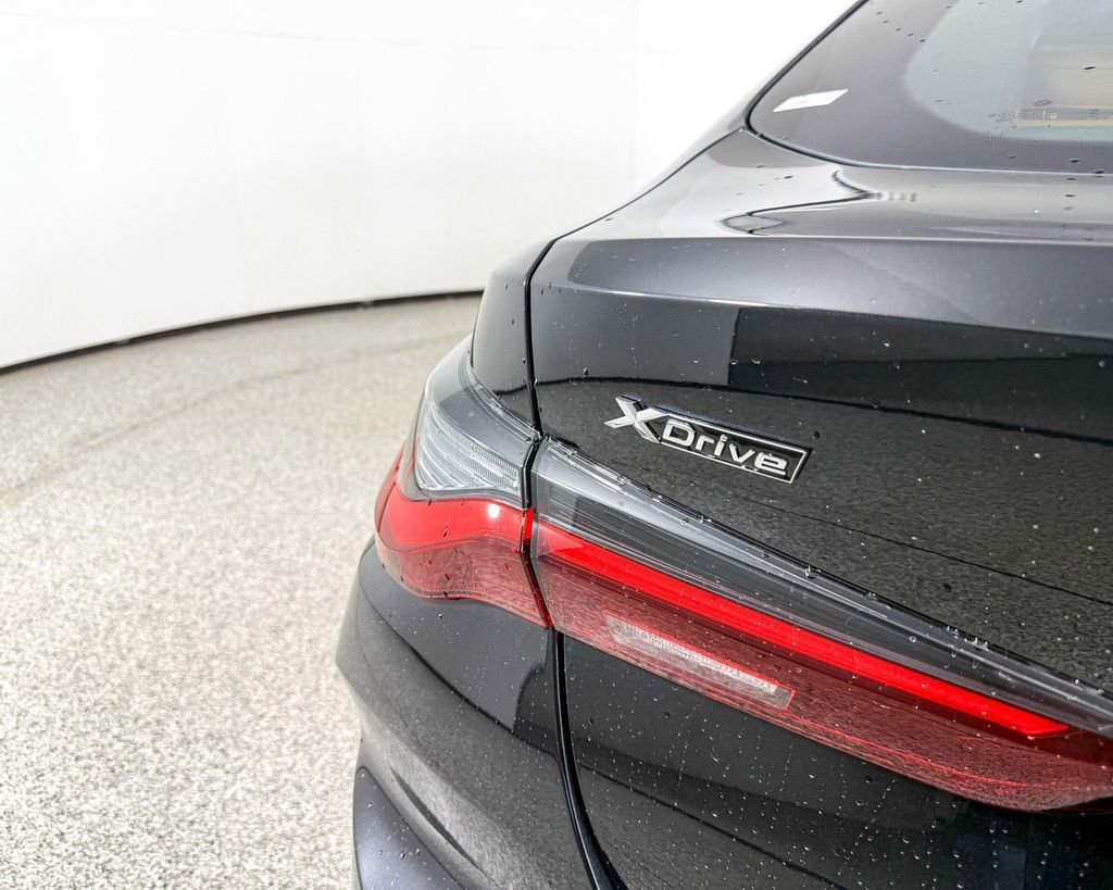 Thumbnail: 2025 BMW 4 Series - 24