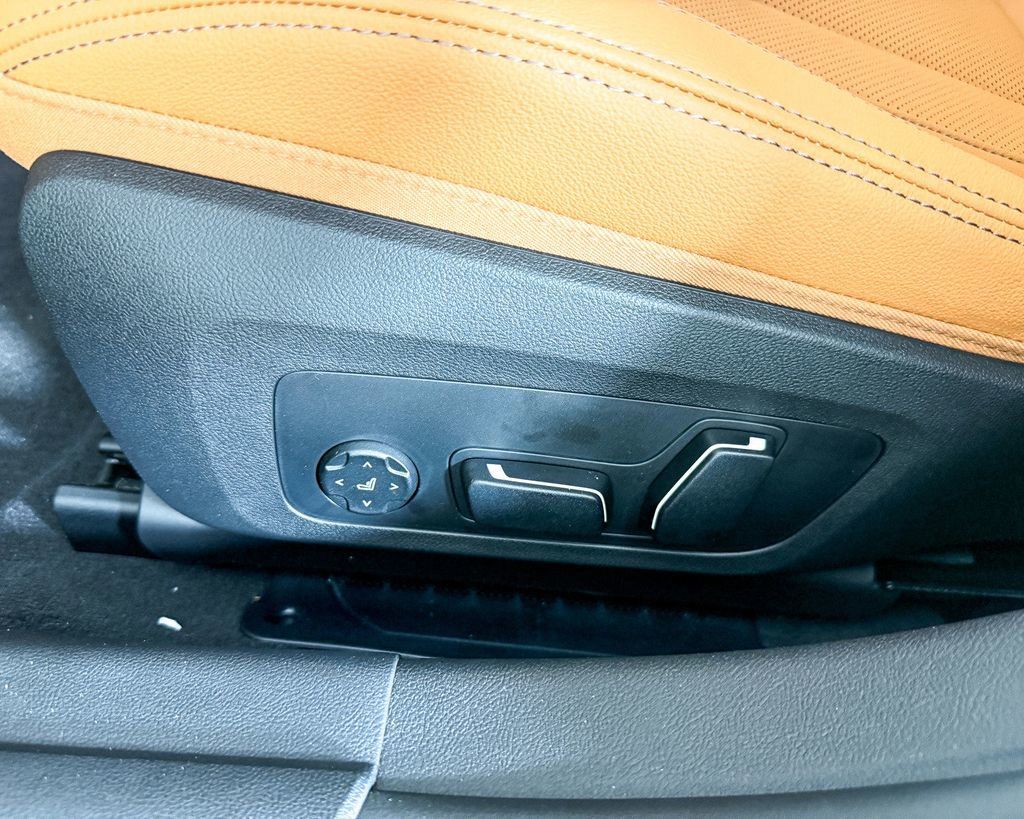 Thumbnail: 2025 BMW 4 Series - 37