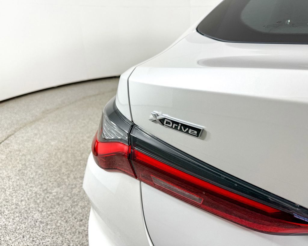 Thumbnail: 2025 BMW 4 Series - 24