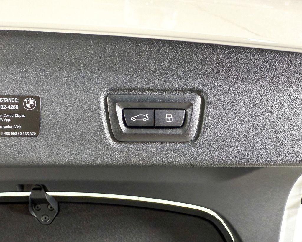 Thumbnail: 2025 BMW 4 Series - 26