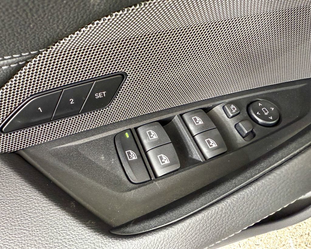 Thumbnail: 2025 BMW 4 Series - 40