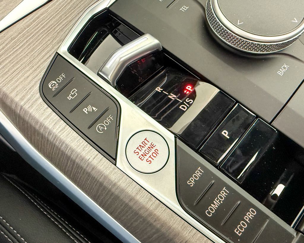 Thumbnail: 2025 BMW 4 Series - 9