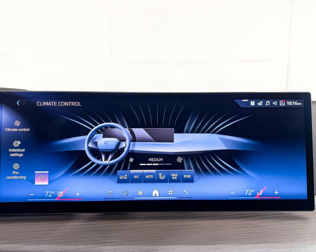 Thumbnail: 2025 BMW 4 Series - 45