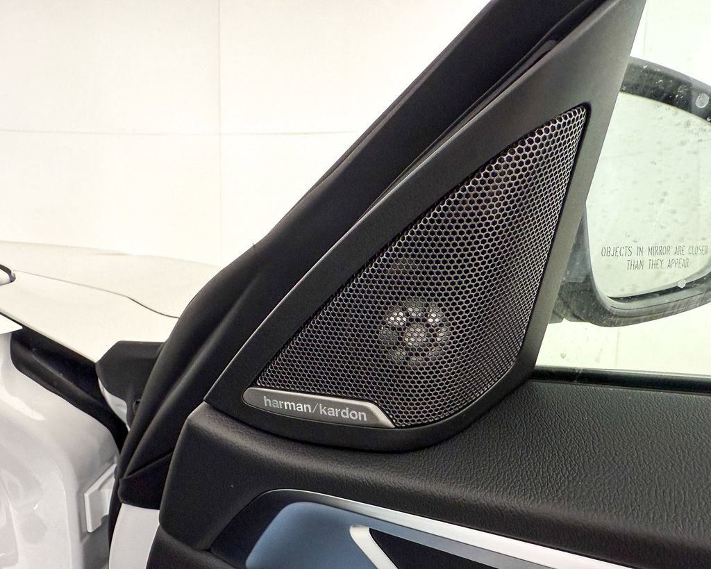 Thumbnail: 2025 BMW 4 Series - 31