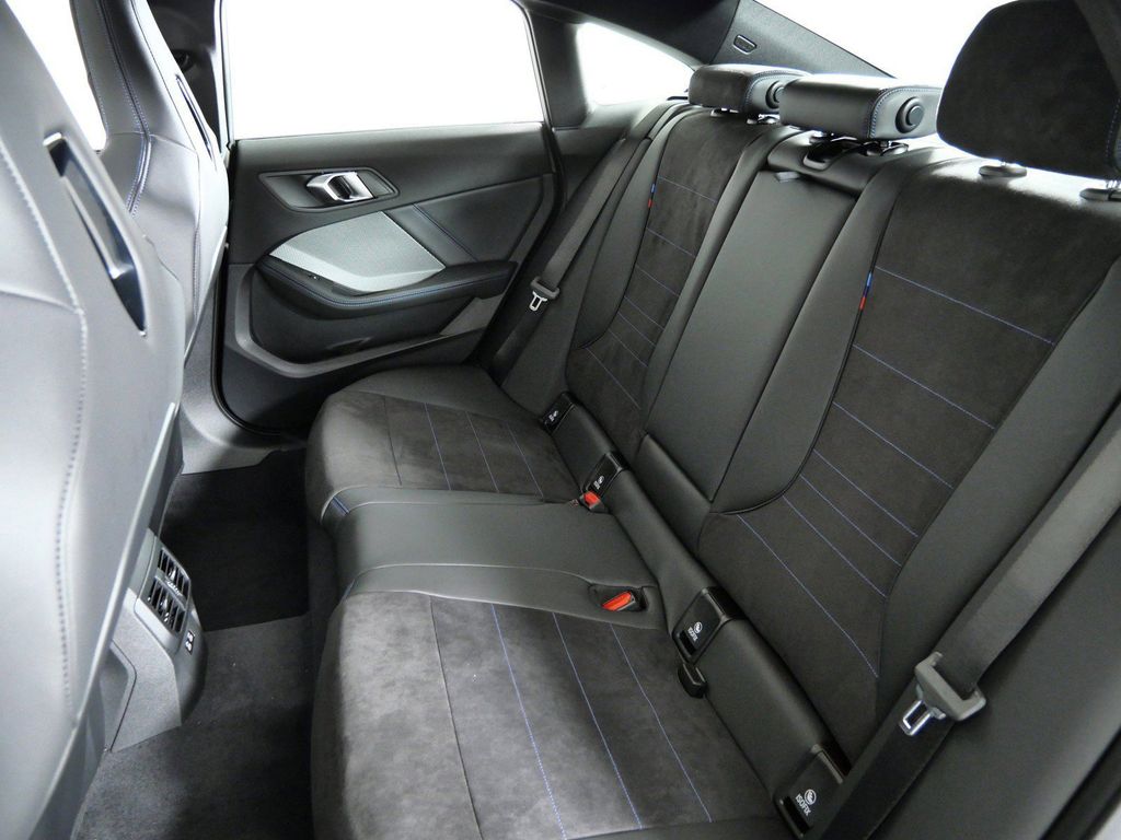 Thumbnail: 2026 BMW 2 Series - 35