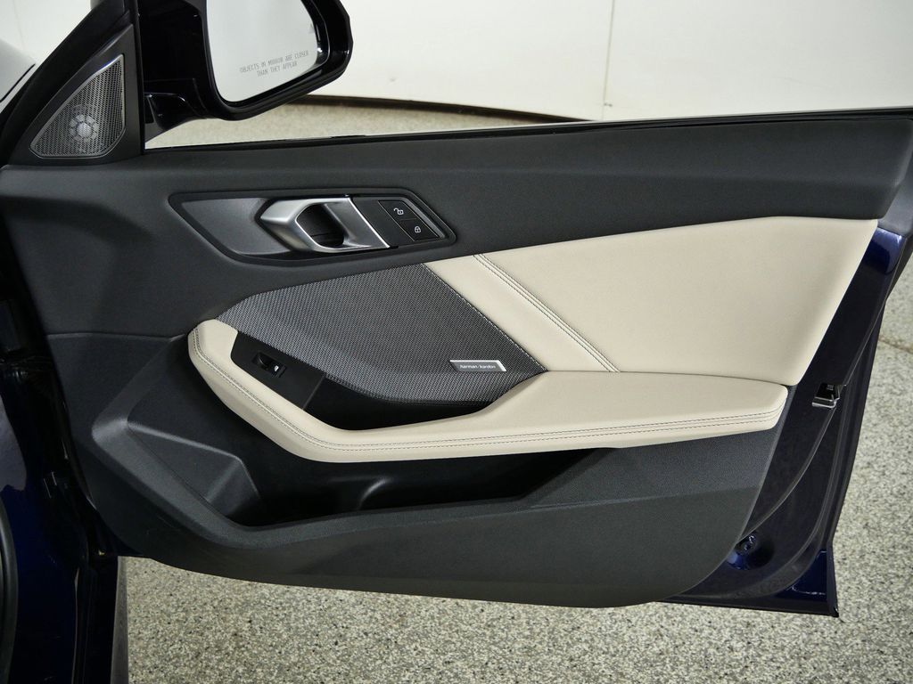 Thumbnail: 2025 BMW 2 Series - 27