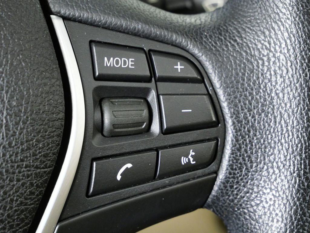 Thumbnail: 2015 BMW 3 Series - 43