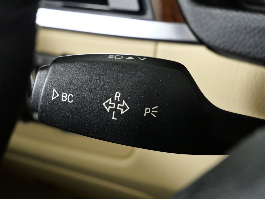 Thumbnail: 2015 BMW 3 Series - 51