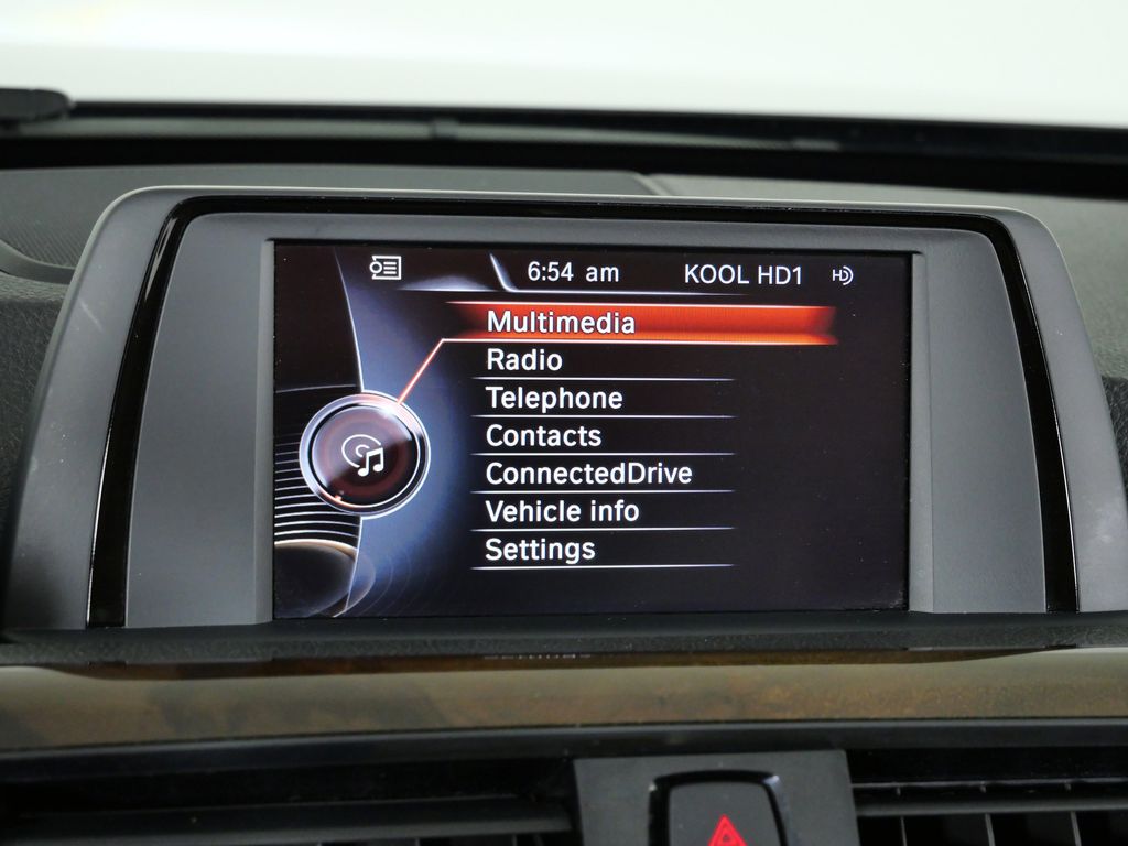 Thumbnail: 2015 BMW 3 Series - 11