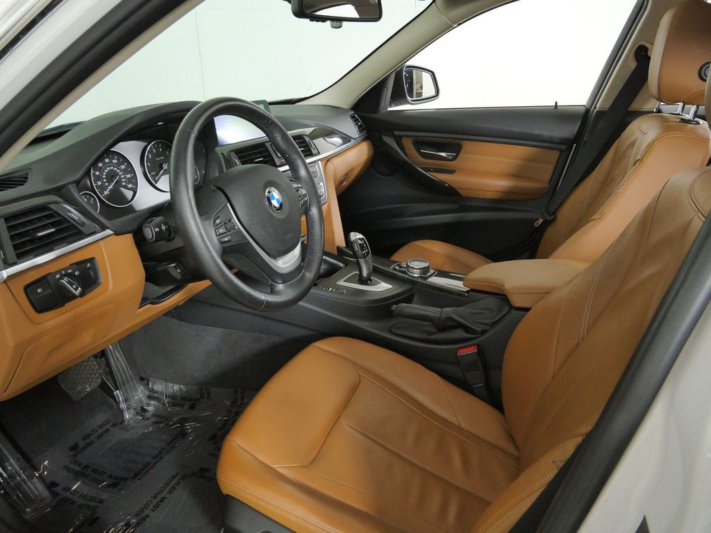 Thumbnail: 2014 BMW 3 Series - 36