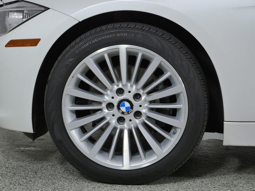 Thumbnail: 2014 BMW 3 Series - 8