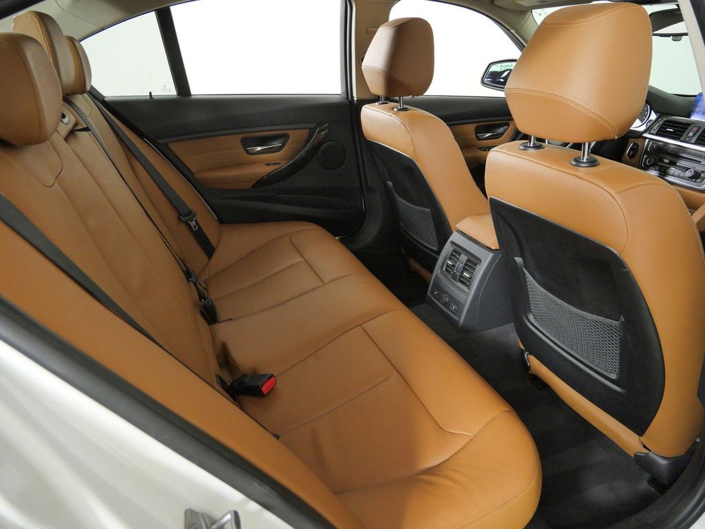 Thumbnail: 2014 BMW 3 Series - 11