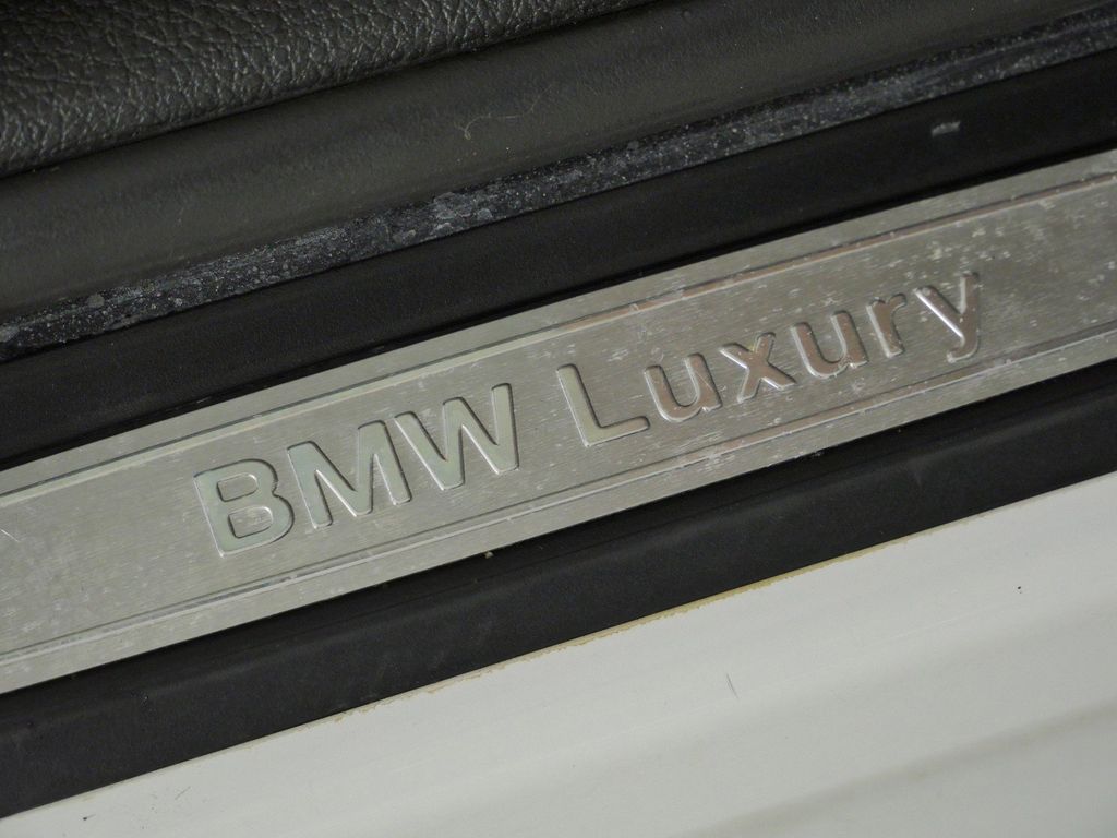 Thumbnail: 2014 BMW 3 Series - 17