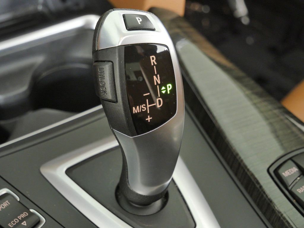 Thumbnail: 2014 BMW 3 Series - 46