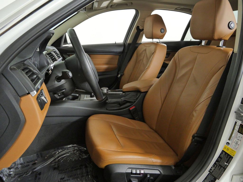 Thumbnail: 2014 BMW 3 Series - 37