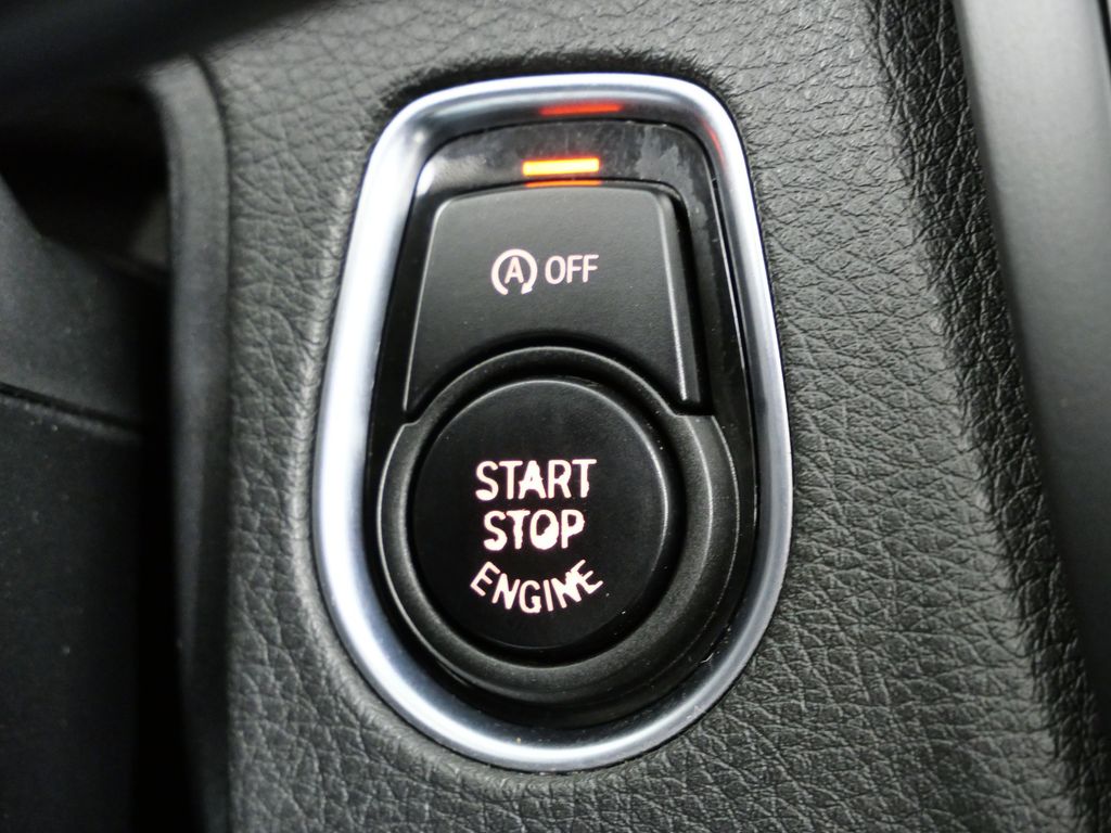 Thumbnail: 2015 BMW 3 Series - 46