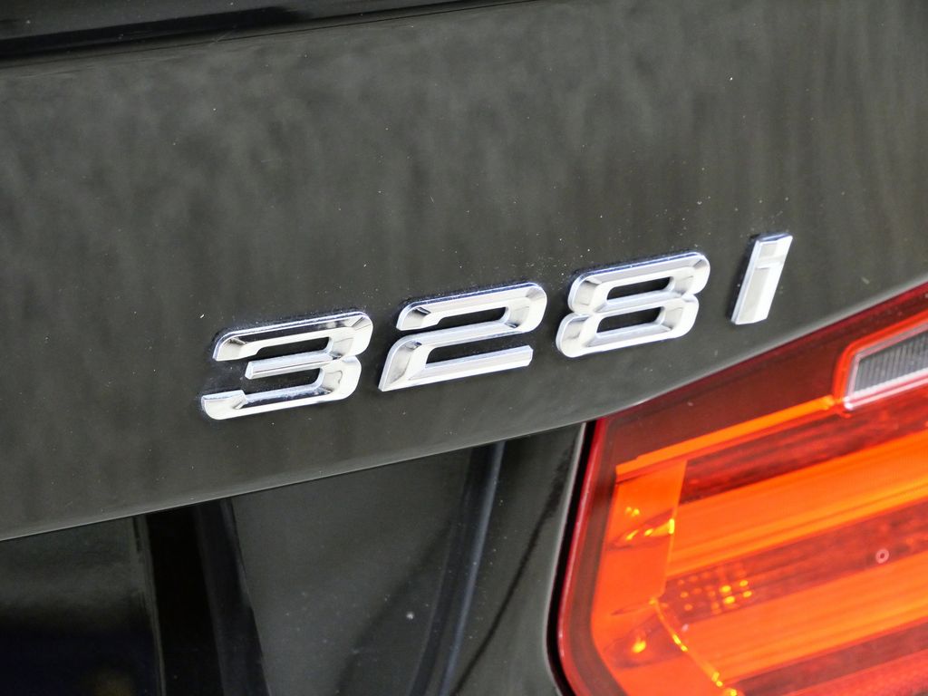 Thumbnail: 2015 BMW 3 Series - 24