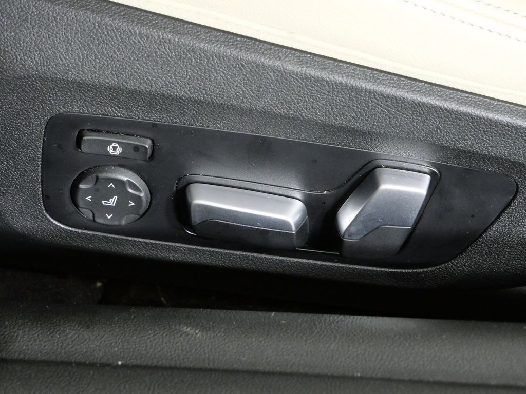 Thumbnail: 2023 BMW 4 Series - 39