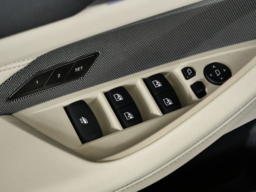 Thumbnail: 2023 BMW 4 Series - 36