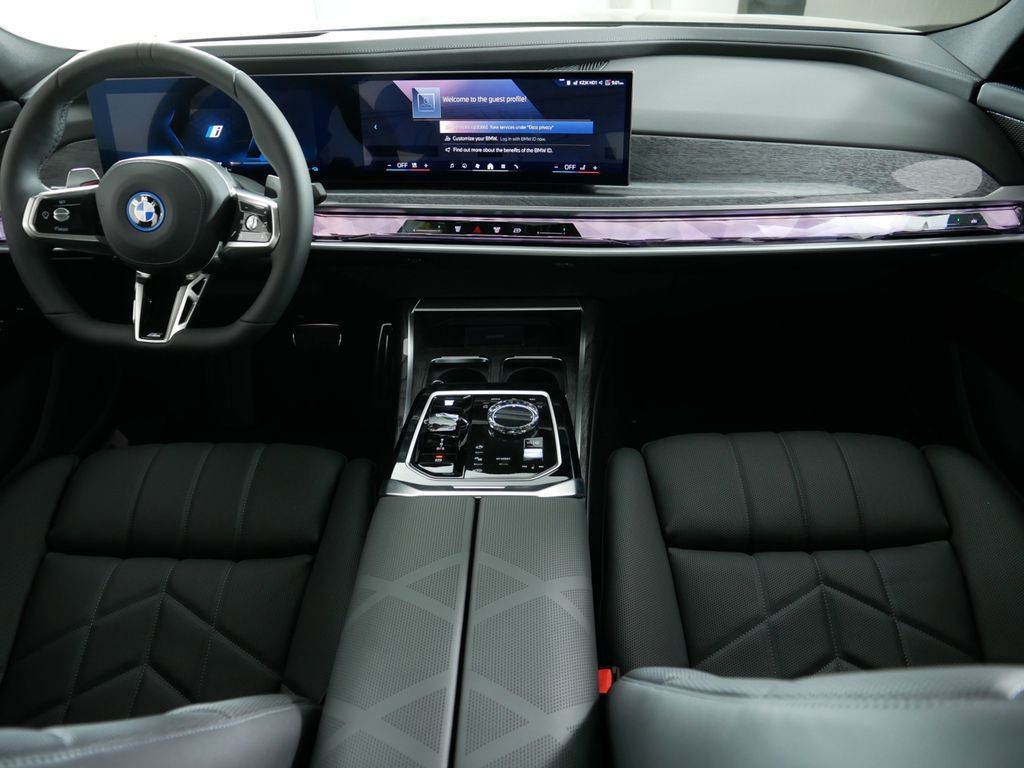 Thumbnail: 2025 BMW 7 Series - 2